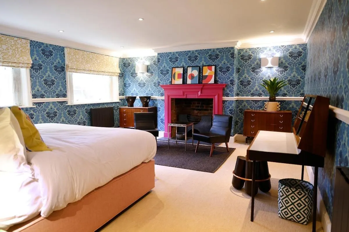 Imperial King Apt, Cheltenham Centre, Dedicated Free Parking 0*,  United Kingdom